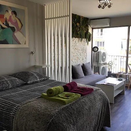 1 Chambre, 1 P'tit Dej', 1 Sourire * מונפלייה
