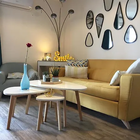 1 Chambre, 1 P'tit Dej', 1 Sourire 4* Монпелье