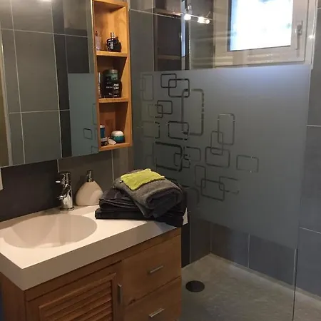 1 Chambre, 1 P'tit Dej', 1 Sourire Отель типа 