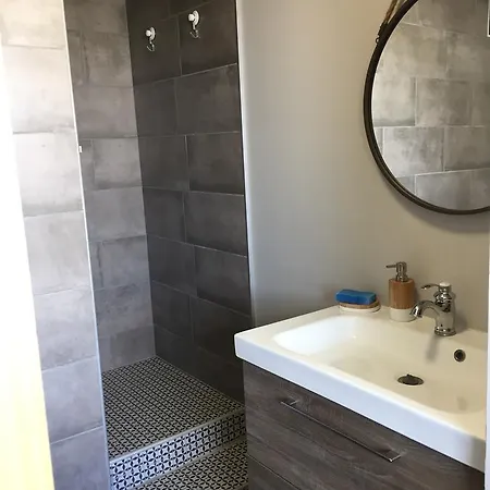 1 Chambre, 1 P'tit Dej', 1 Sourire 4* Montpellier