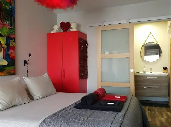 1 Chambre, 1 P'tit Dej', 1 Sourire 4*